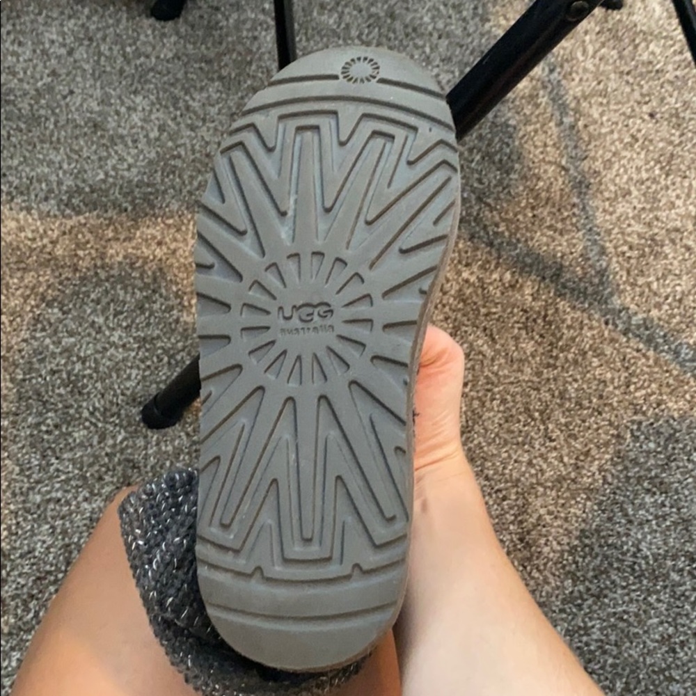Grey Uggs - image 3